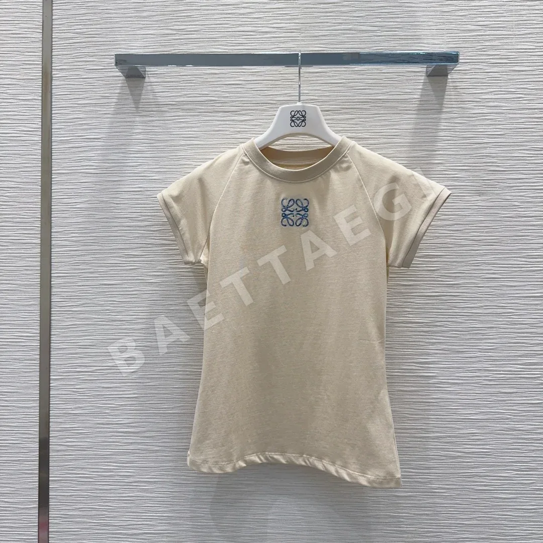 로에베 여성 레귤러 핏 반팔 티셔츠 70195