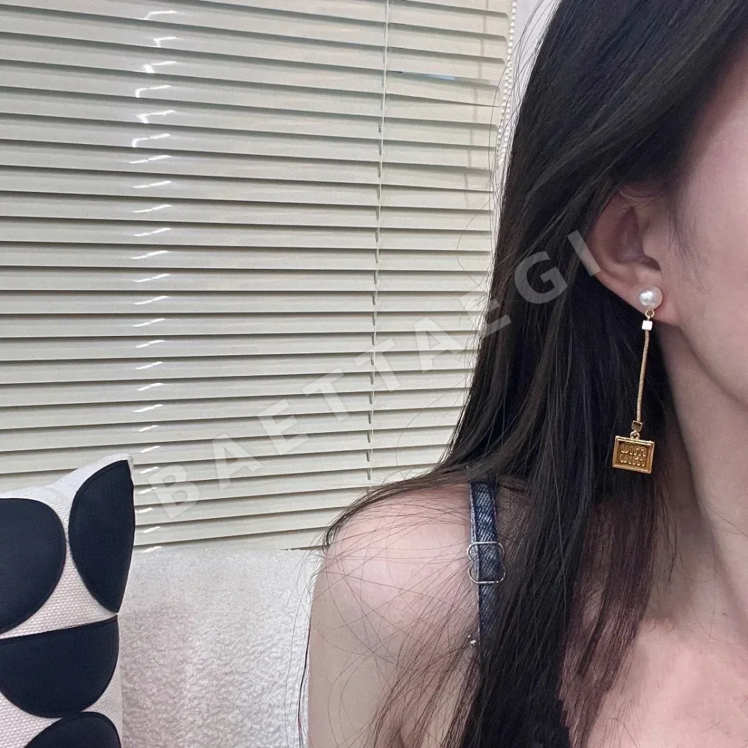 미우미우 귀걸이 61233 Miu Miu Earrings 상세 이미지 2