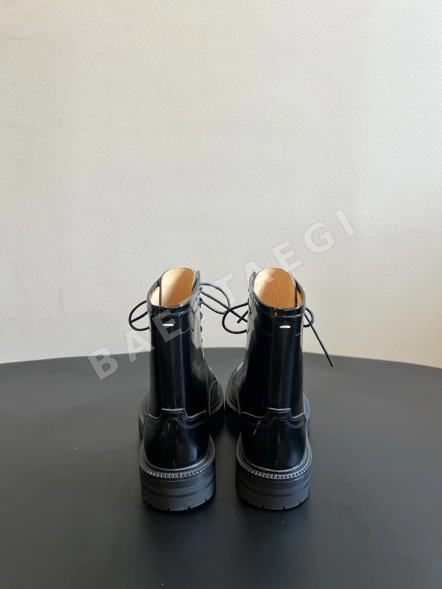 마르지엘라 스플릿 토 플랫폼 마틴 부츠 상세 이미지 3