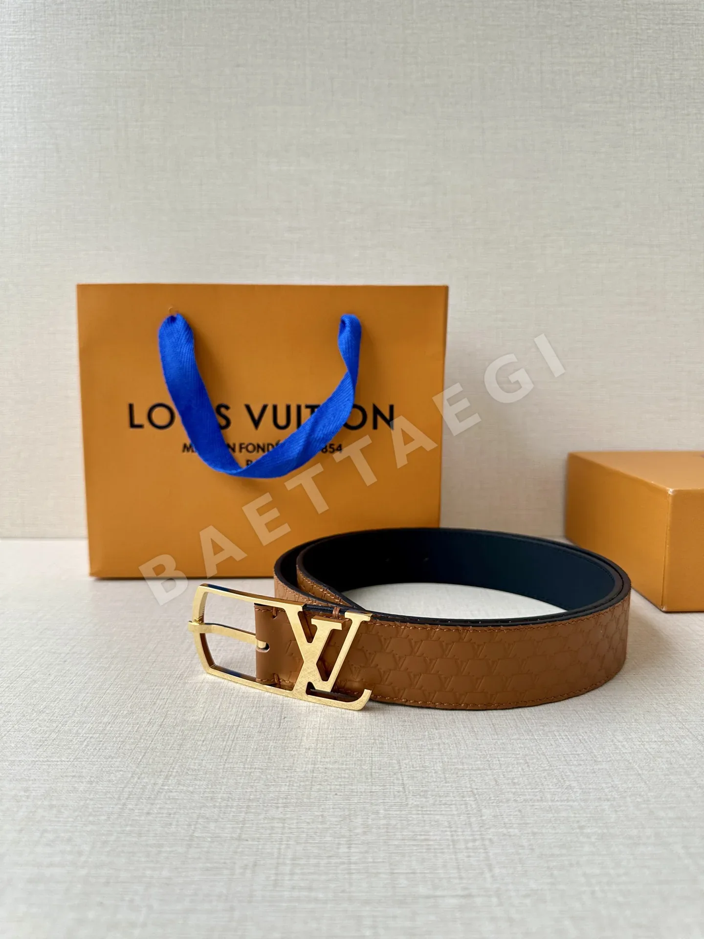 루이비통 LV 에어로그램 버클 벨트 상세 이미지 5