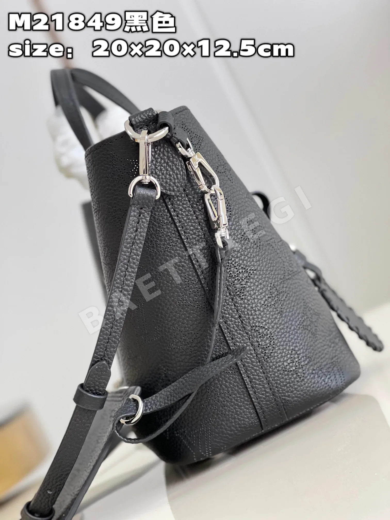 루이비통 블랙 블로섬 스몰 핸드백 M21849 상세 이미지 4