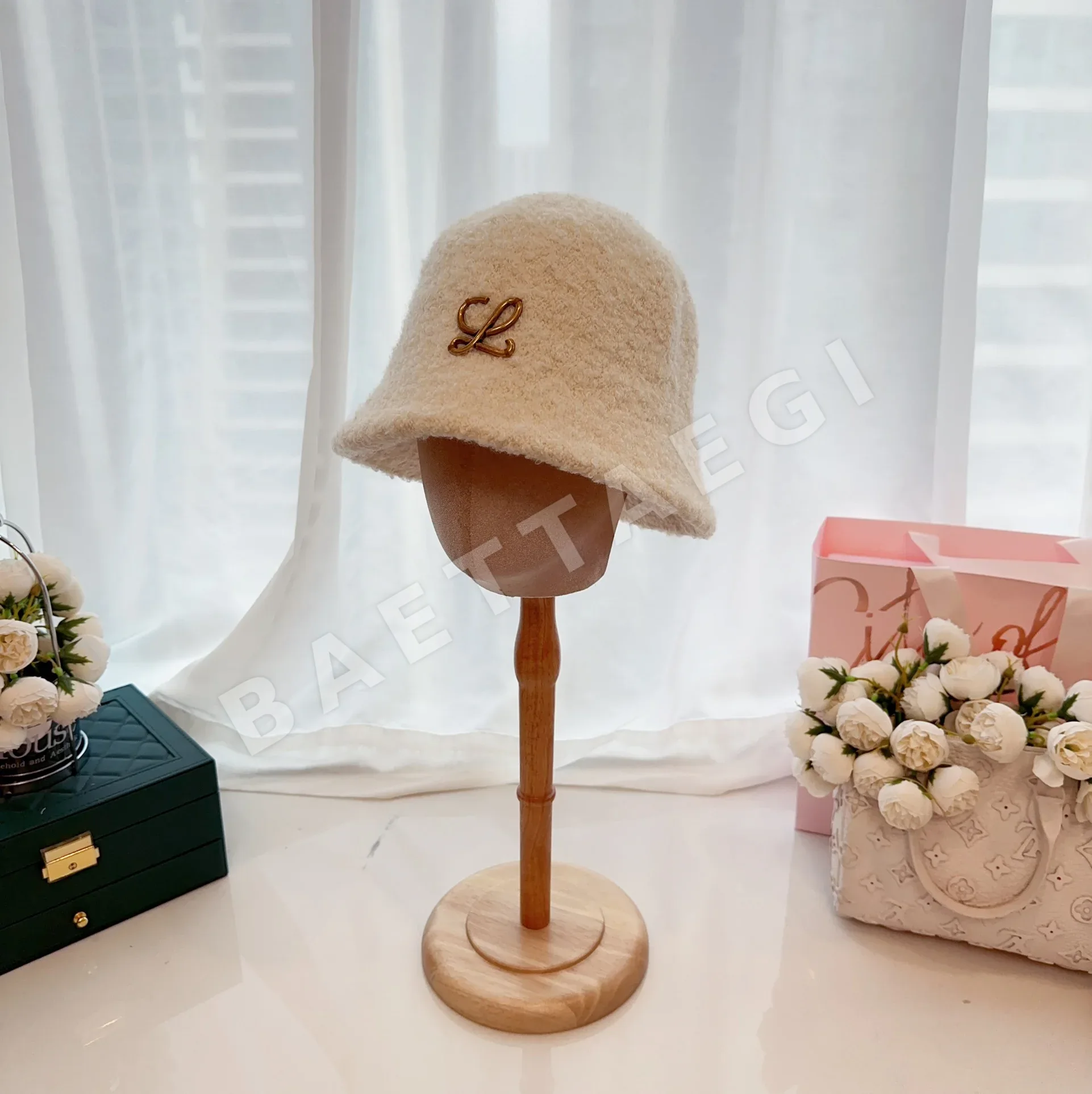 로에베 알파카 울 버킷 햇 모자 78960