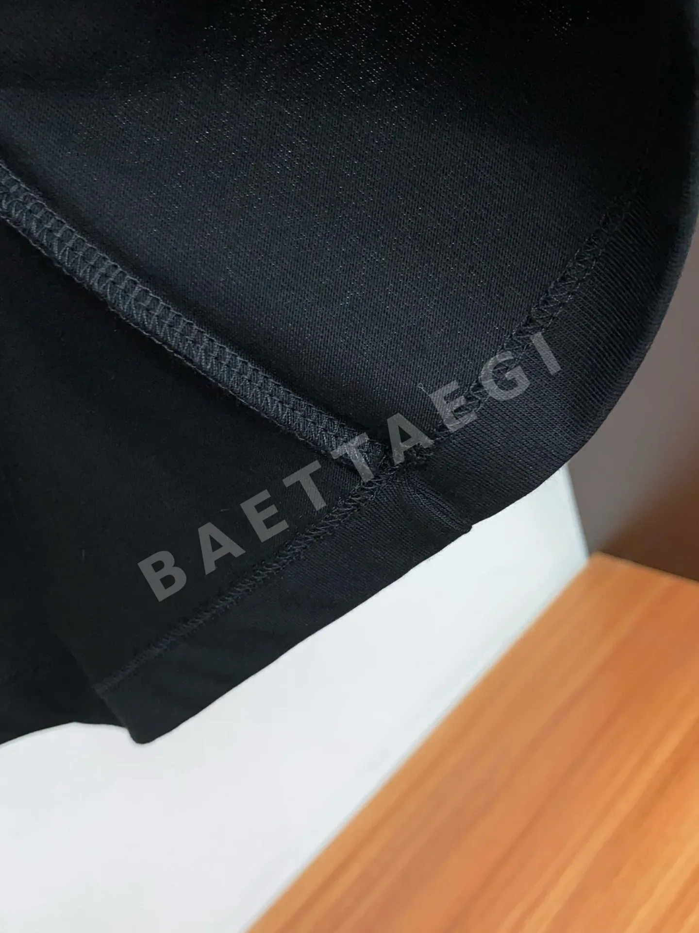 몽클레르 남성 크루넥 반팔 티셔츠 상세 이미지 6