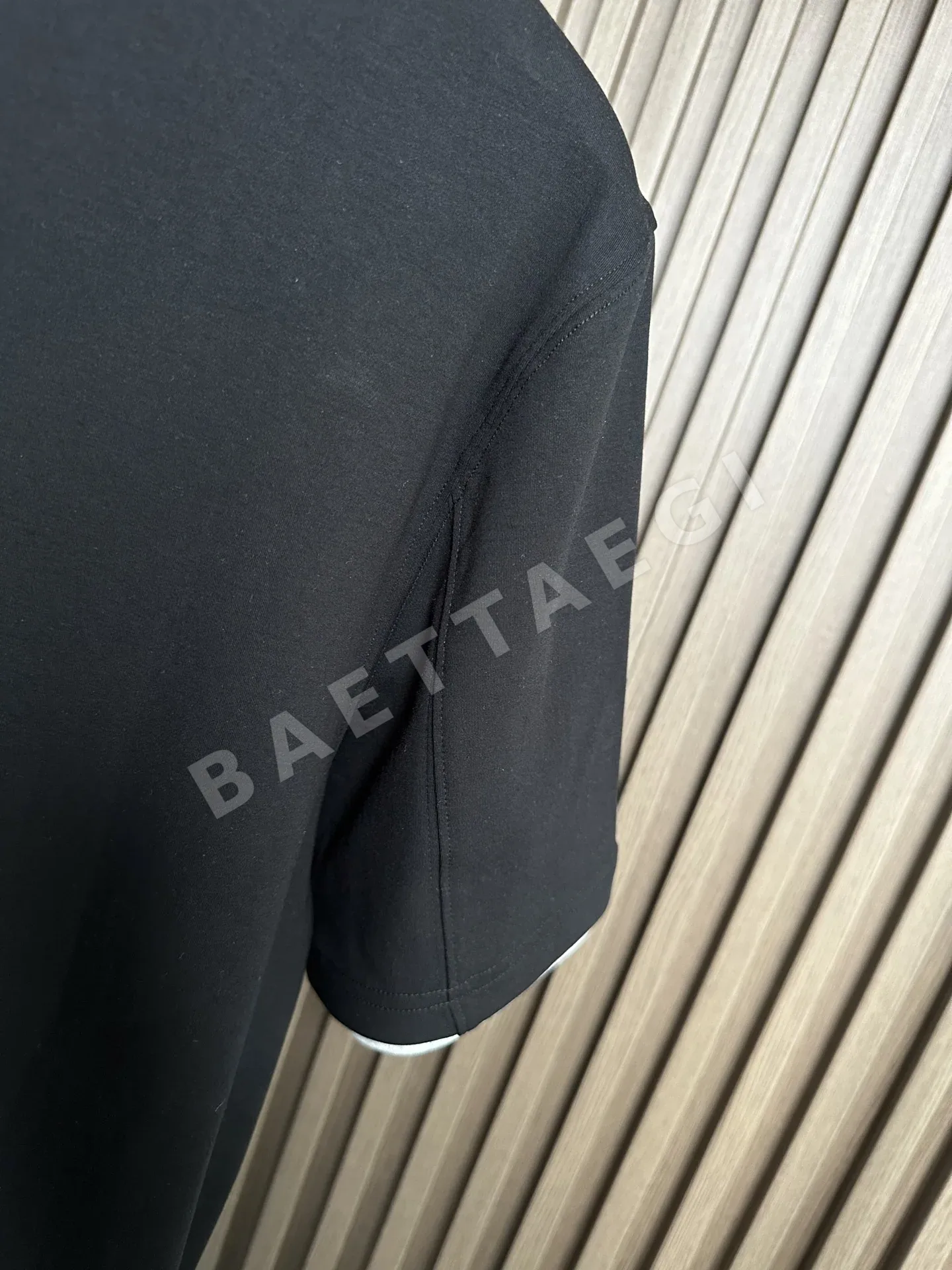 브루넬로쿠치넬리 투톤 카라 남성 반팔 티셔츠 상세 이미지 10
