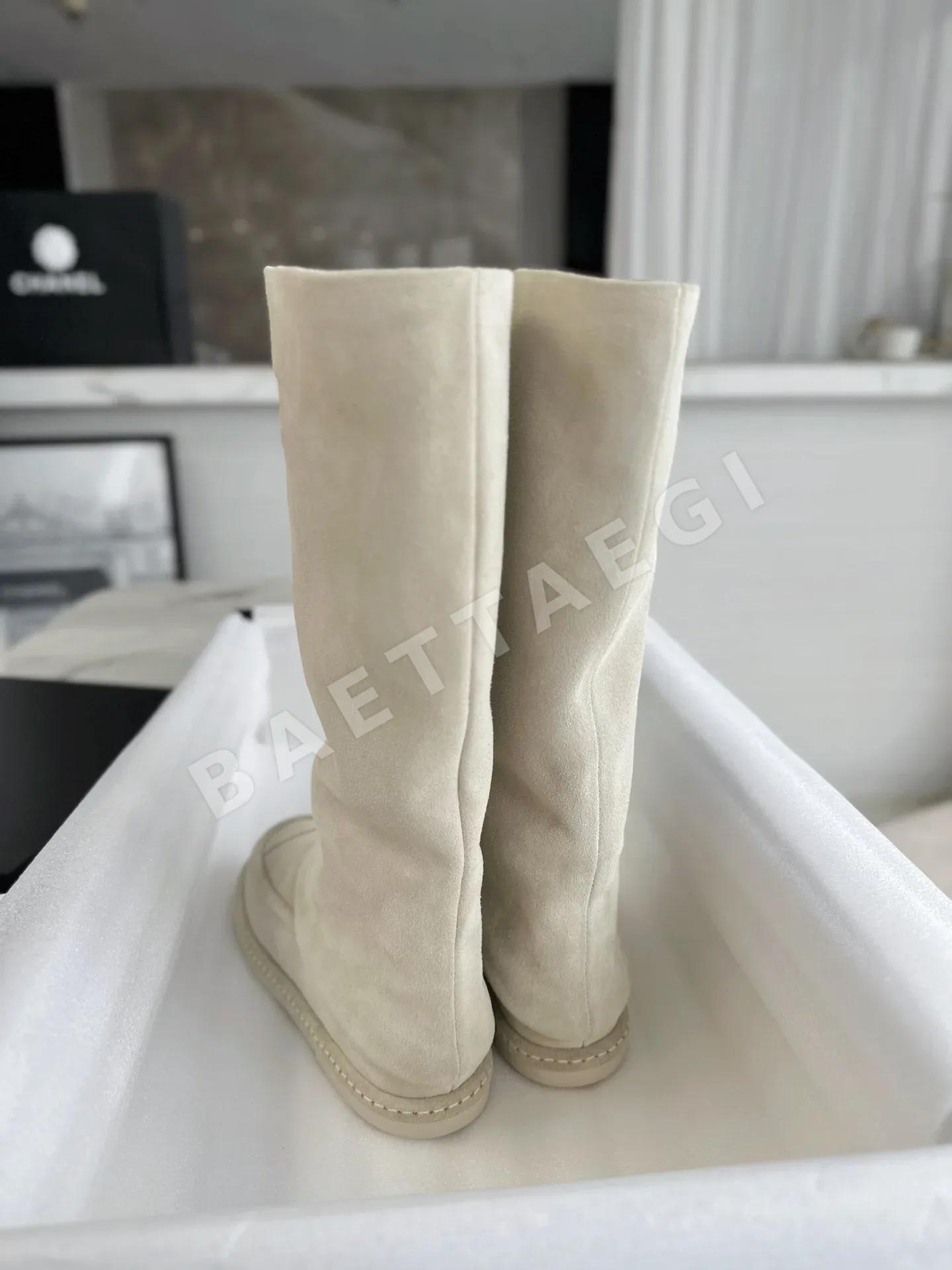 샤넬 스웨이드 크림 화이트 싸이하이 부츠 3196 상세 이미지 8