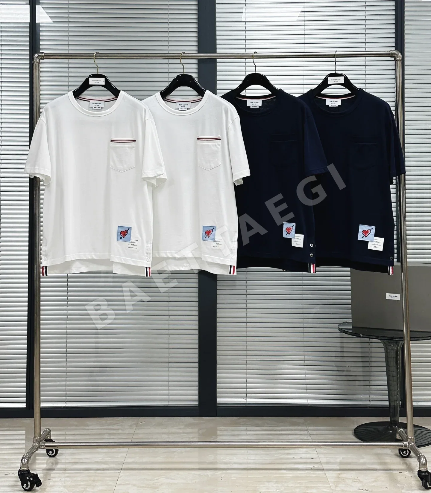 톰브라운 남성 반팔 티셔츠 50248