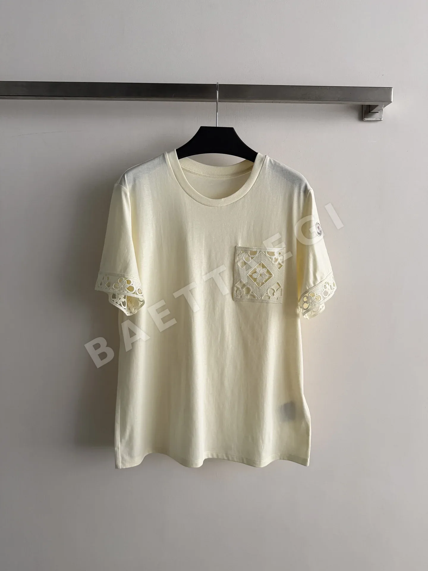 몽클레르 여성 반팔 SS 52259