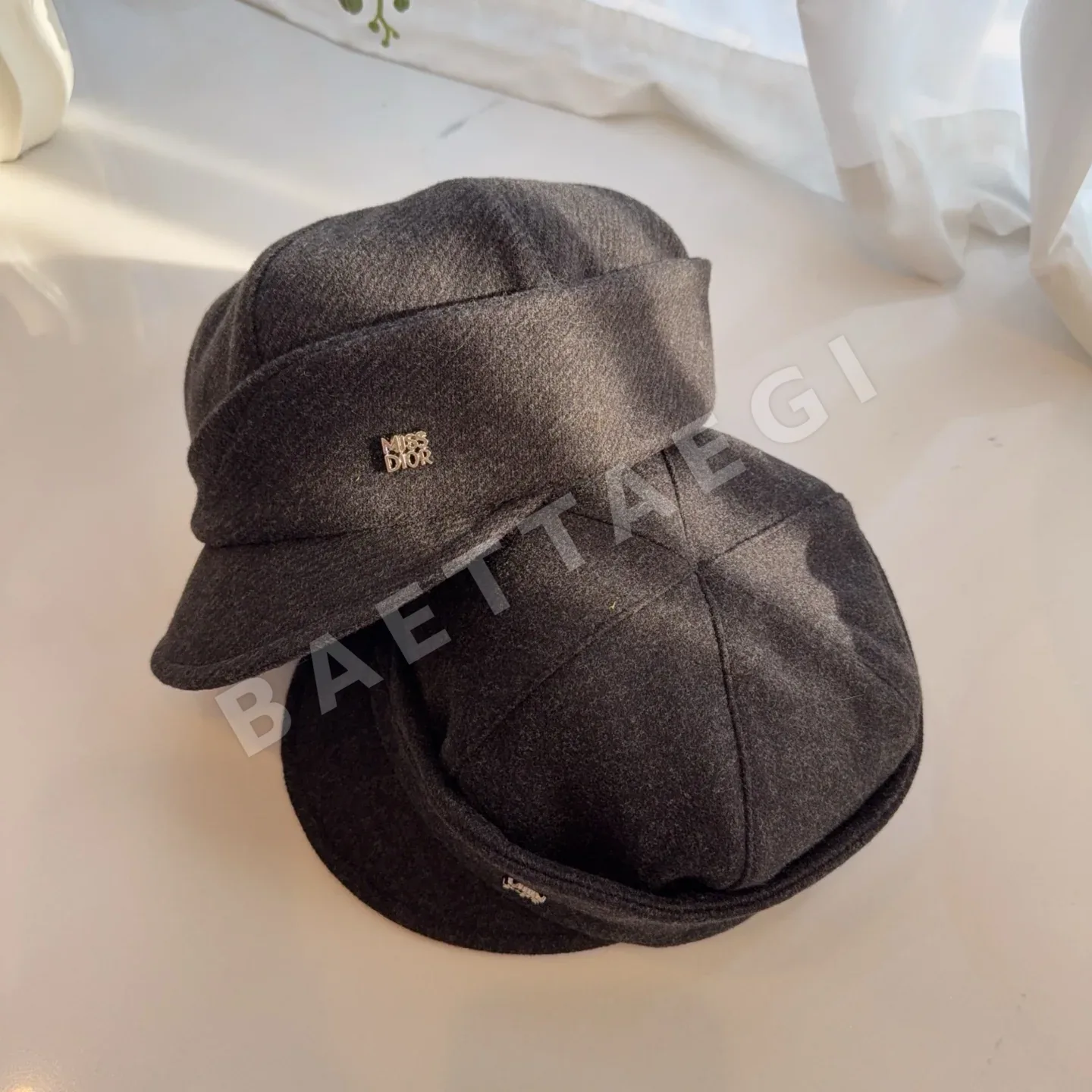 디올 울 승마 모자 78826