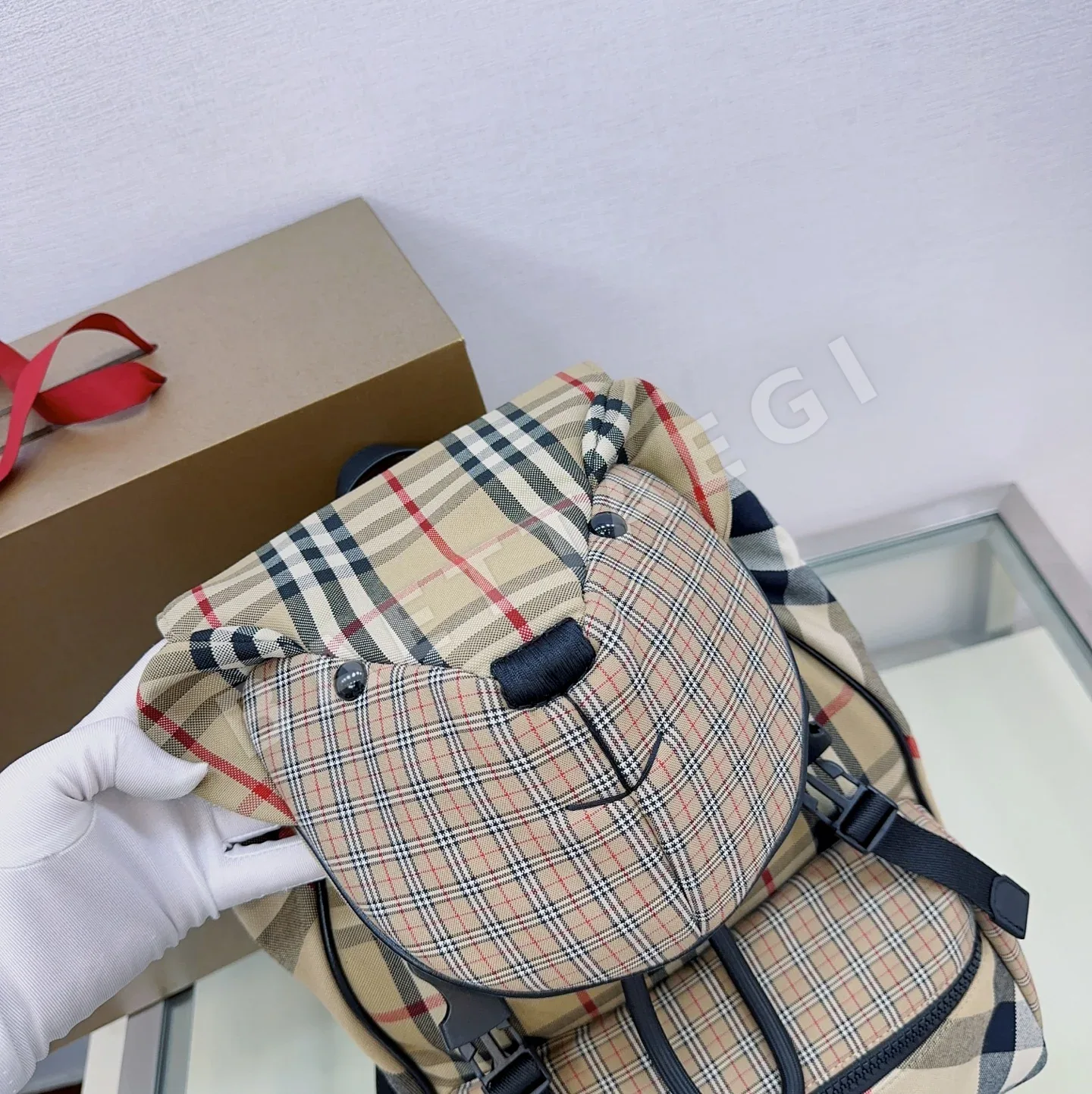 버버리 곰 장식 백팩 상세 이미지 3