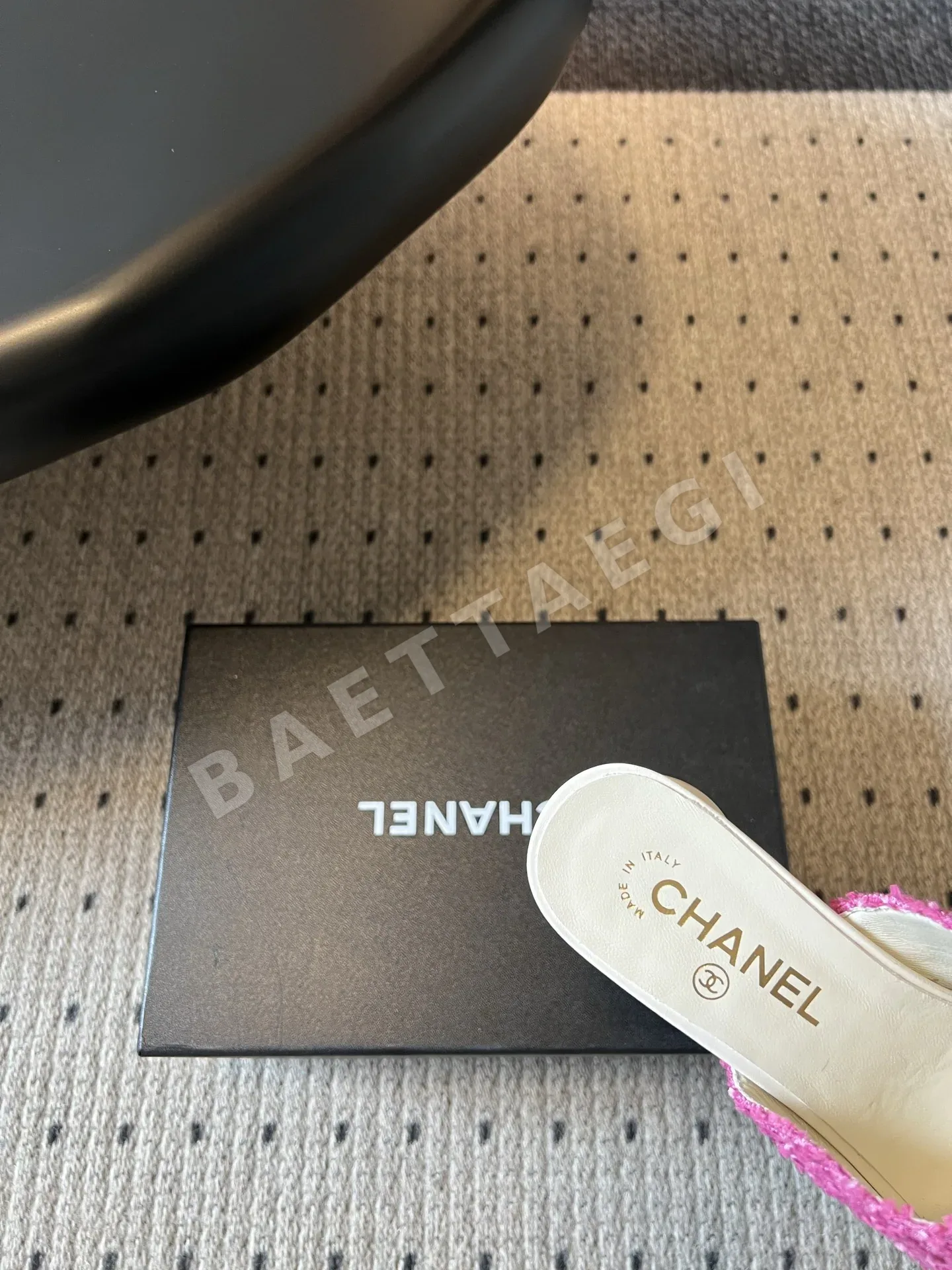 샤넬 더블 C 진주 장식 베이지 힐 샌들 상세 이미지 8
