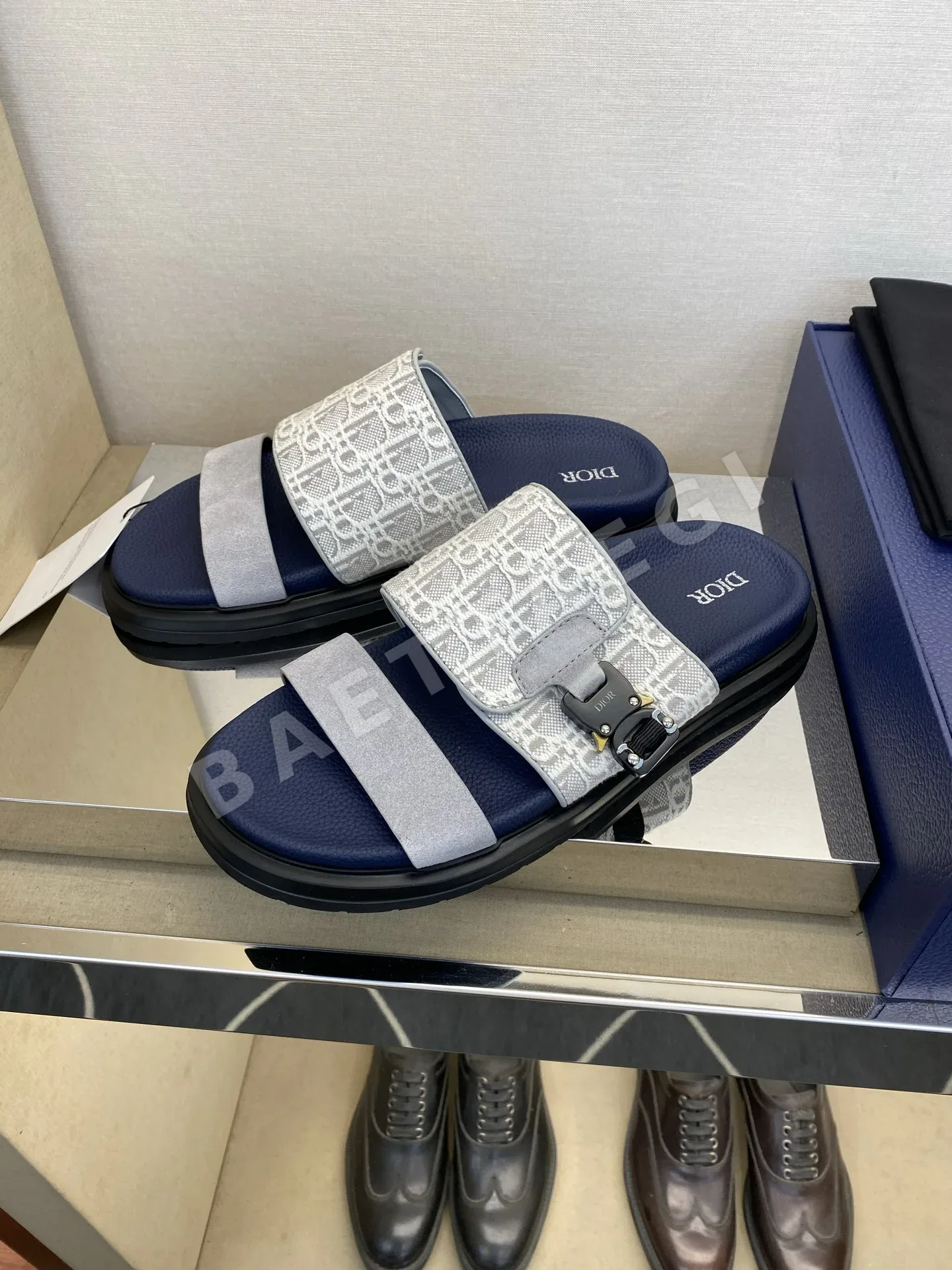 디올 남성 슬리퍼 상세 이미지 2