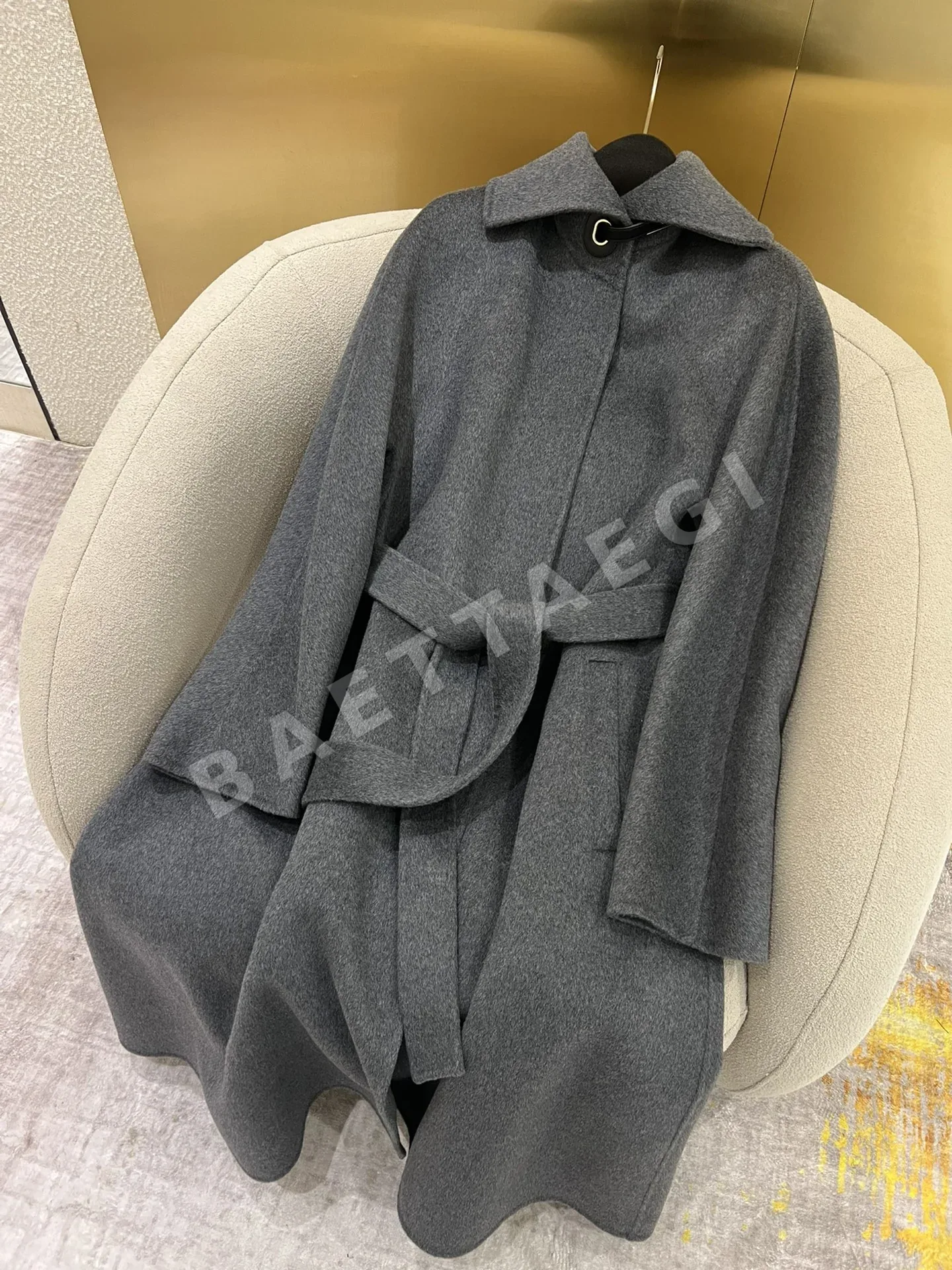 로로피아나 그레이 여성 자켓 상세 이미지 2