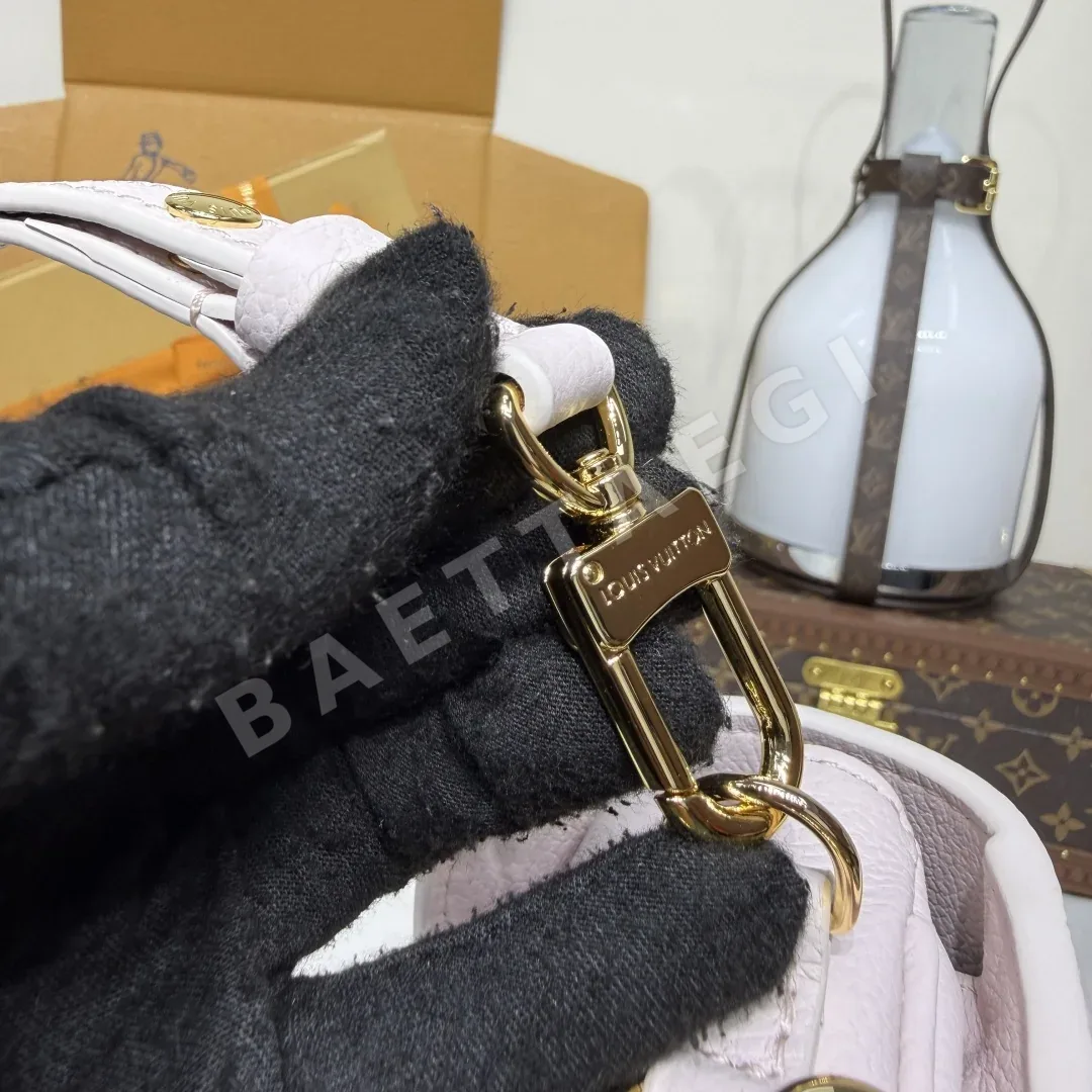 루이비통 모노그램 앙프렝트 포쉐트 메티스 이스트웨스트 가방 M29488 상세 이미지 9