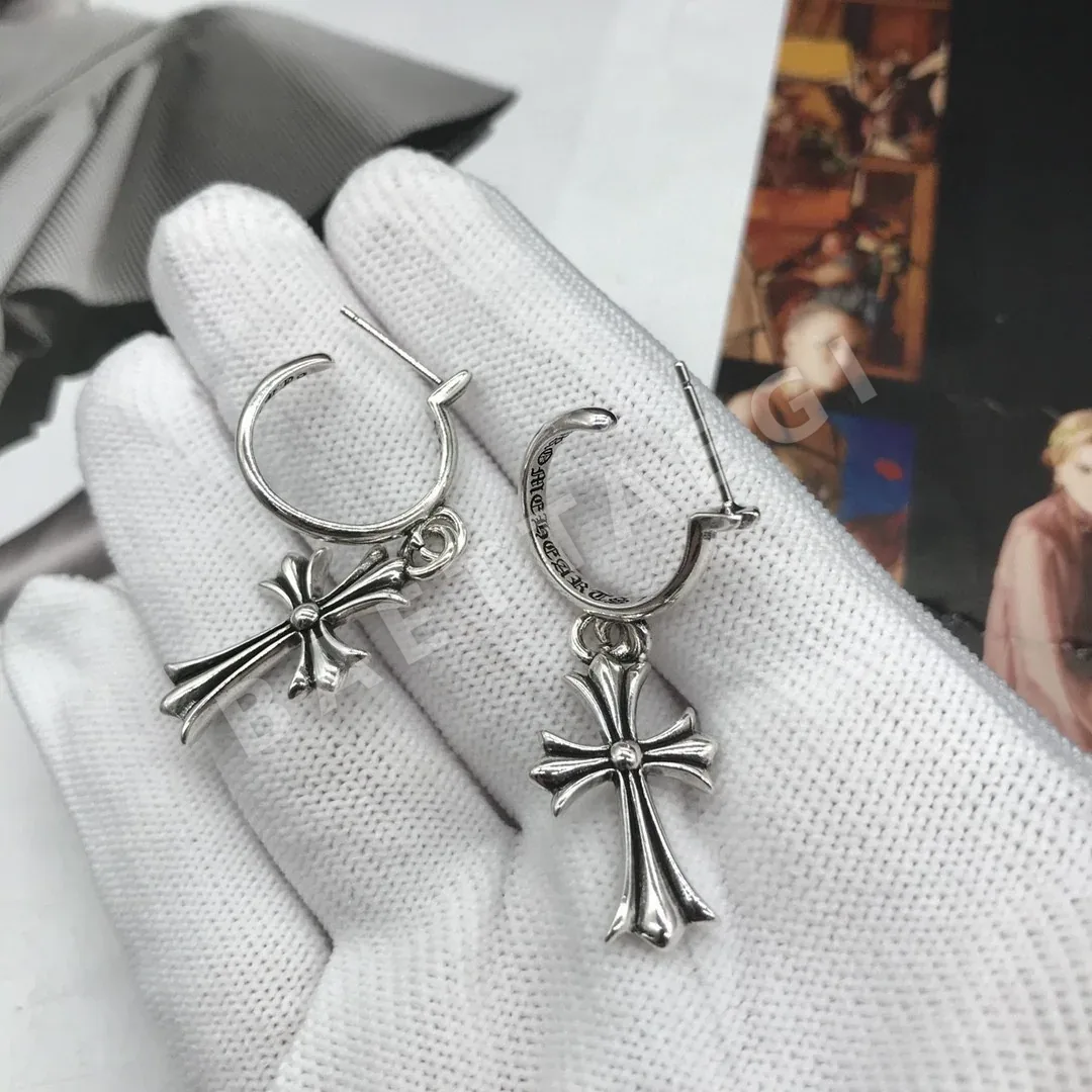 크롬하츠 빈티지 다이아몬드 스터드 귀걸이 124643