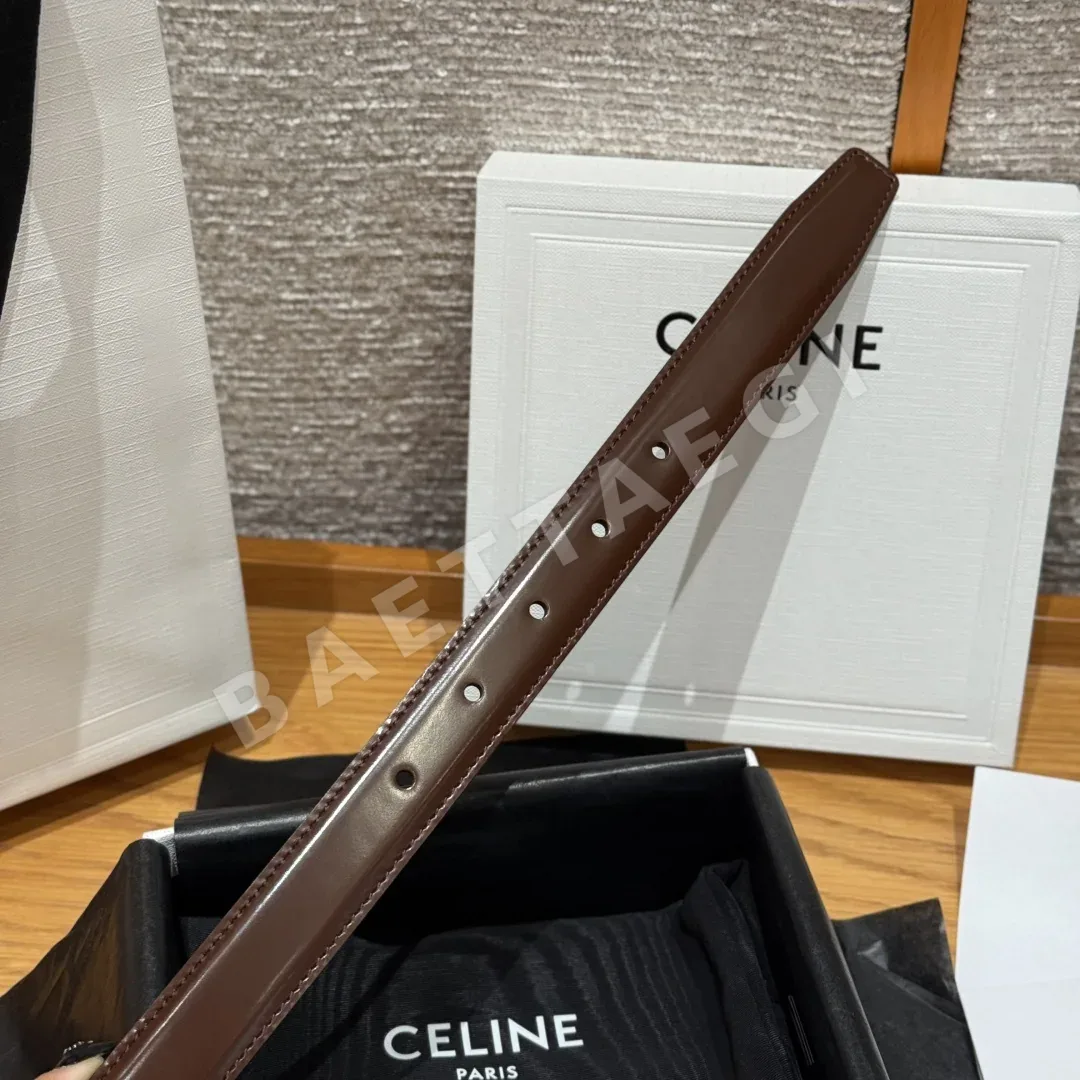 셀린느 부드러운 소가죽 금장 로고 여성 벨트 상세 이미지 7