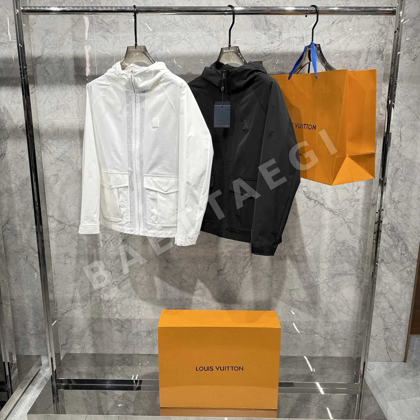 루이비통 후드 자켓 19409 Louis Vuitton