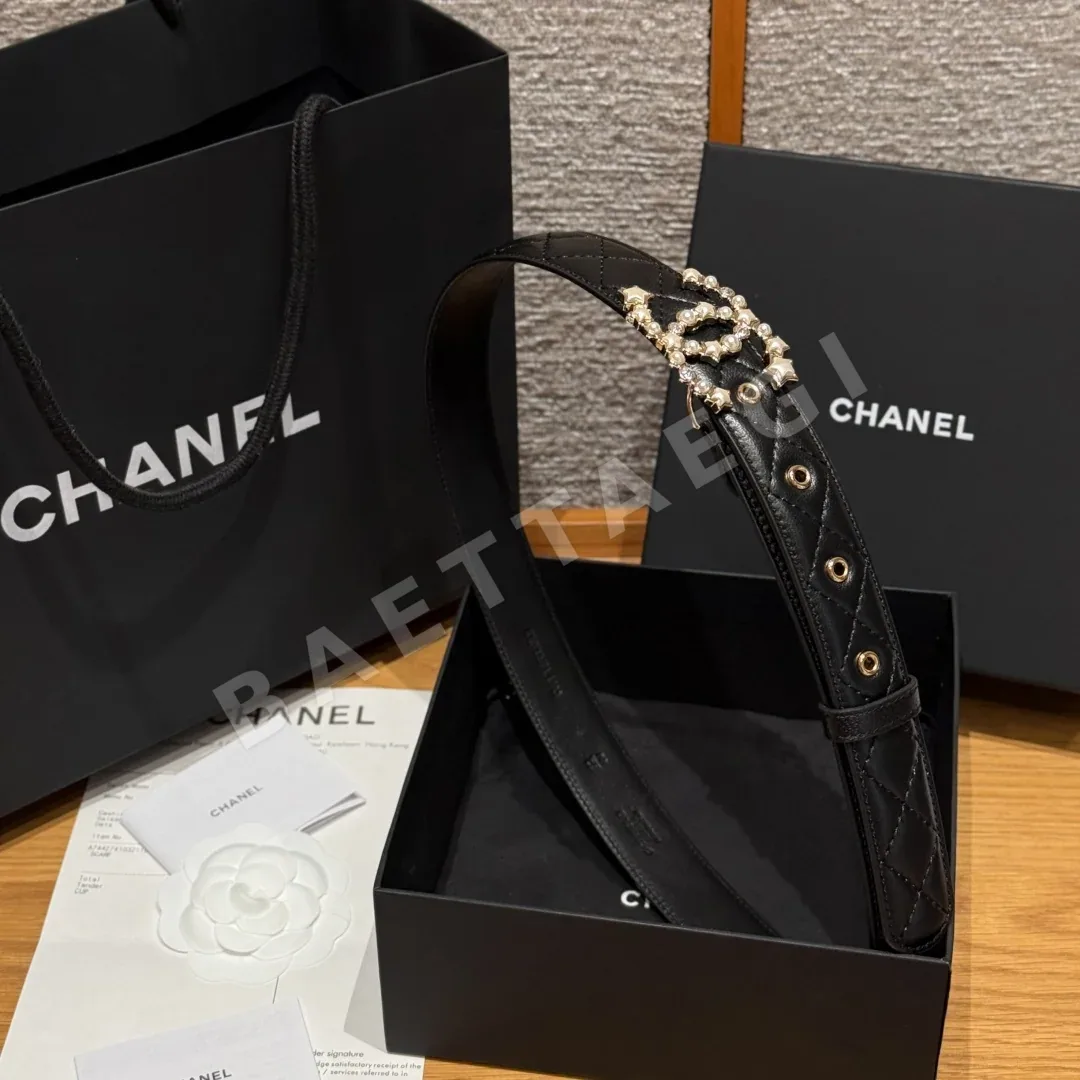 샤넬 더블 C 로고 램스킨 벨트 상세 이미지 4