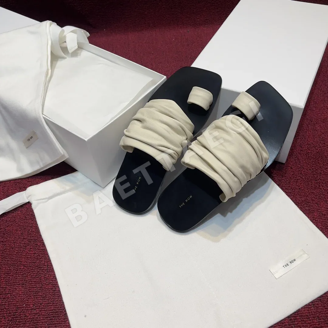더로우 혼합 양가죽 샌들 상세 이미지 8