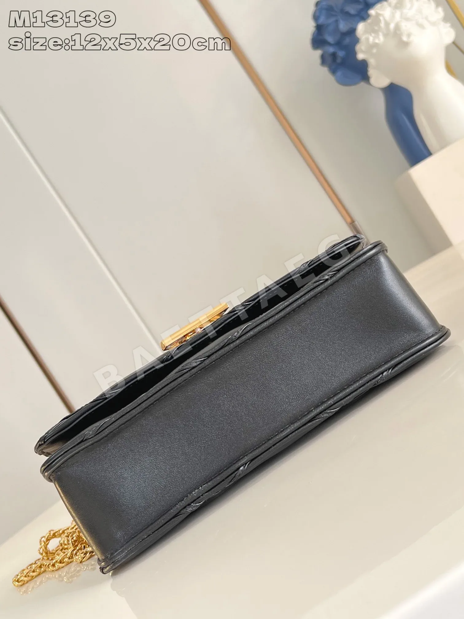 루이비통 퀼팅 램스킨 체인 클러치백 M13139 상세 이미지 5