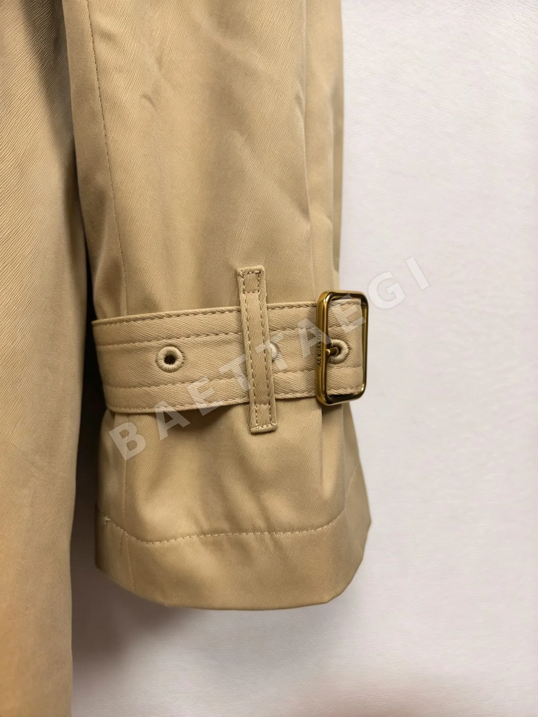 버버리 카키 다크브라운 숏 후드 트렌치 자켓 상세 이미지 6