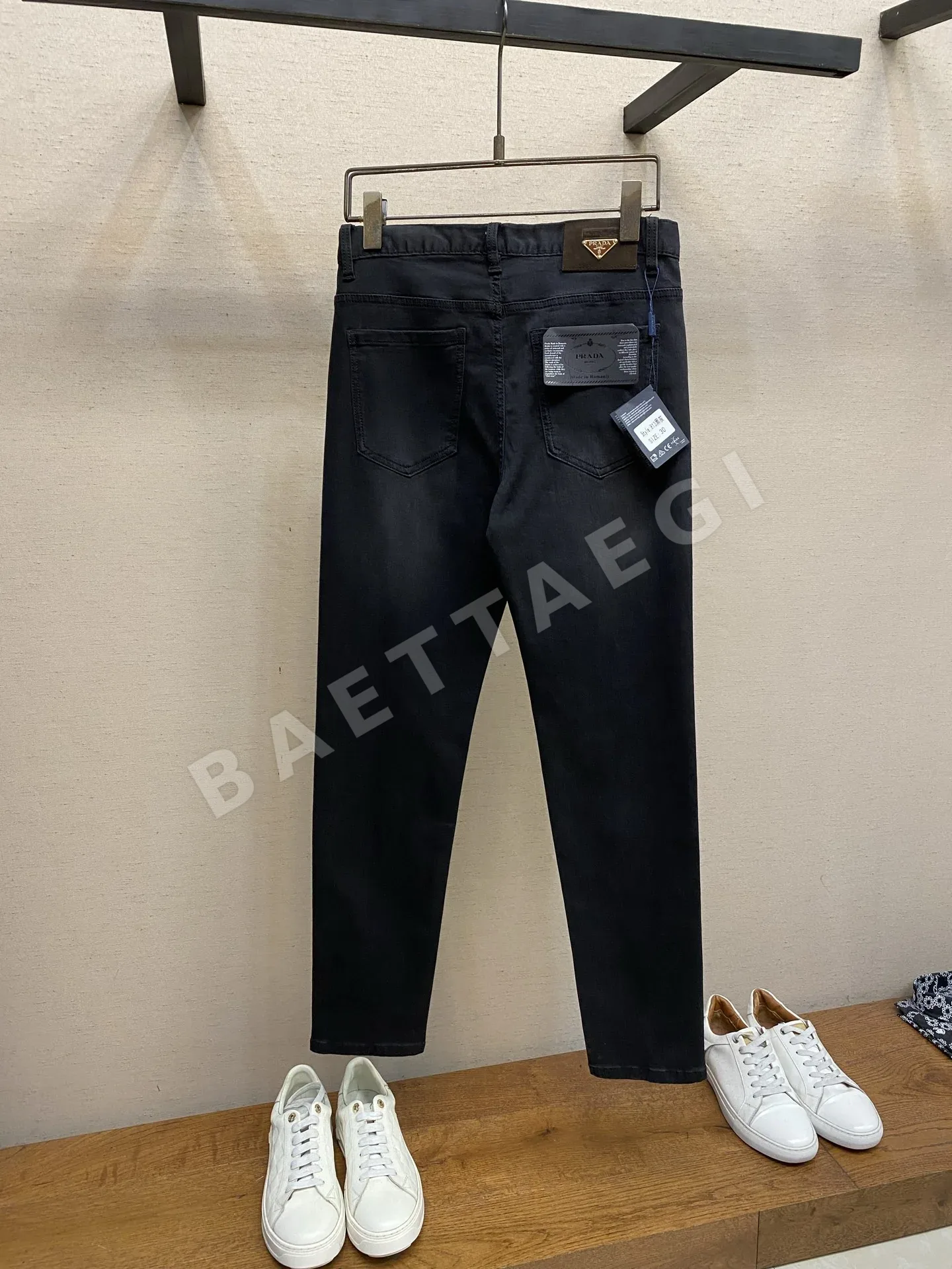 프라다 봄 컬렉션 남성 바지 상세 이미지 2