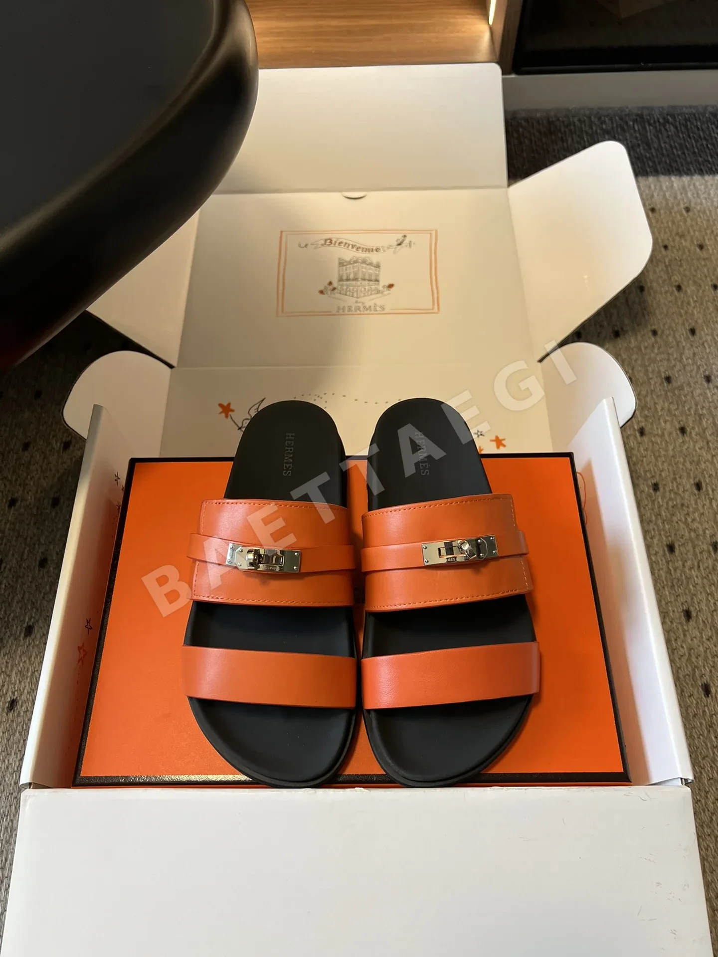 에르메스 잭슨 슬리퍼 75647