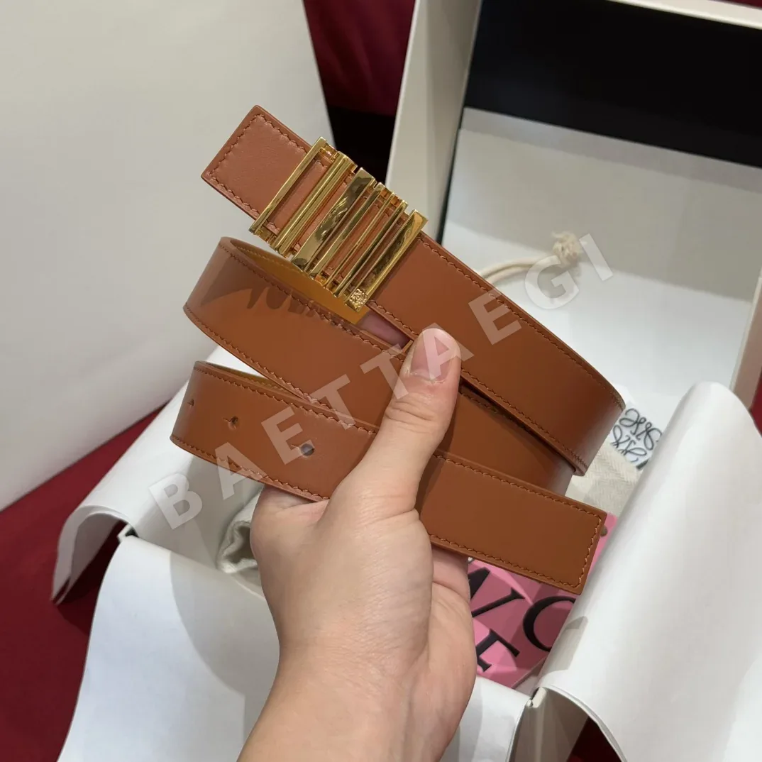 로에베 아나그램 버클 소가죽 벨트 상세 이미지 5