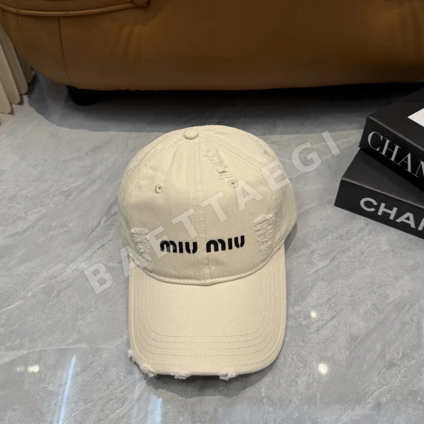미우미우 베이스볼캡 185775
