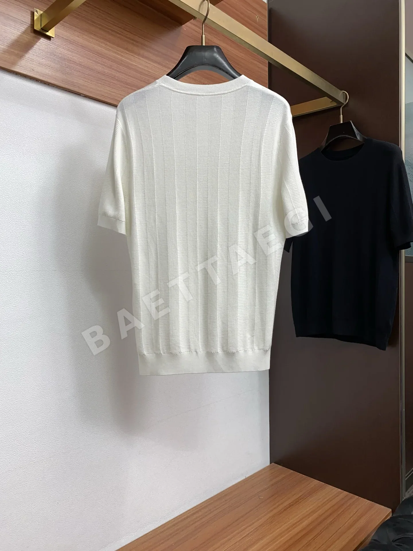 로로피아나 남성 크루넥 반팔 니트 티셔츠 상세 이미지 9