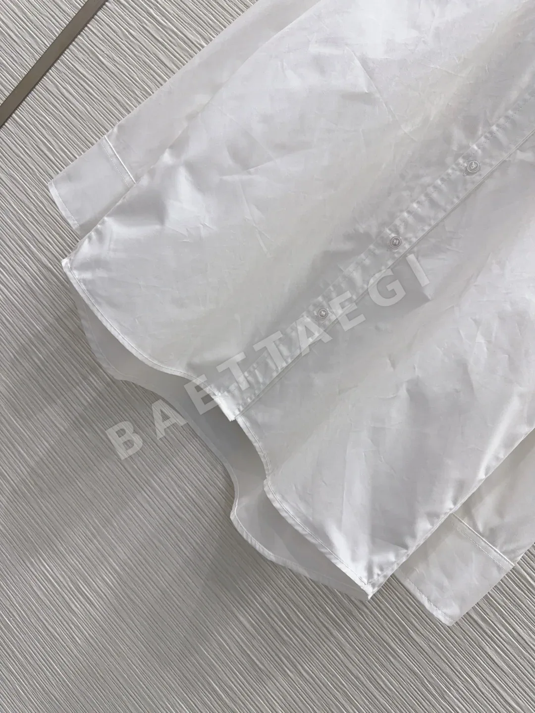 디올 여성 입체 재단 셔츠 상세 이미지 5