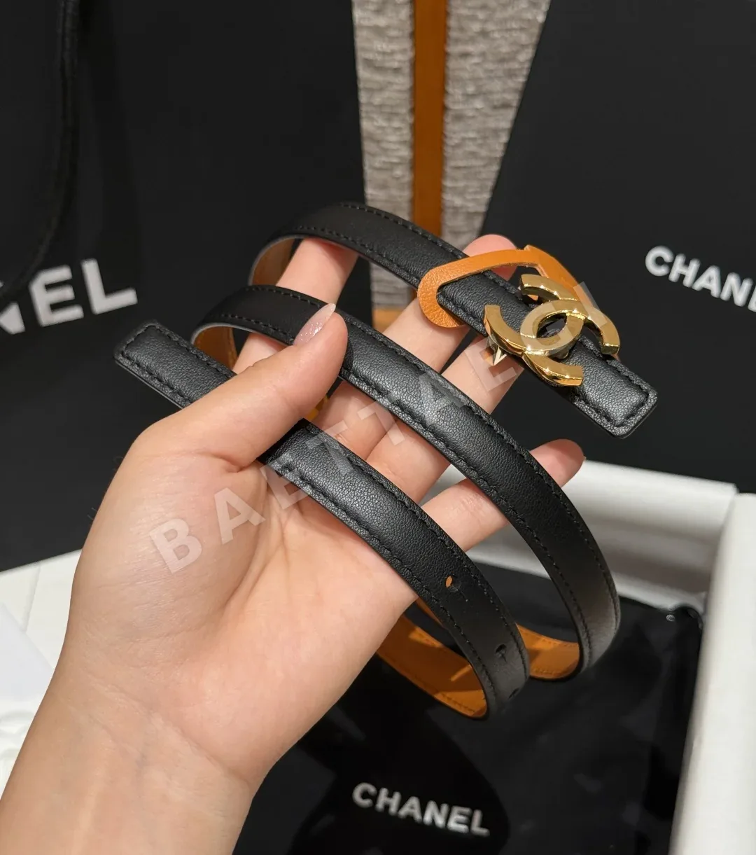 샤넬 더블 C 로고 가죽 벨트 상세 이미지 2