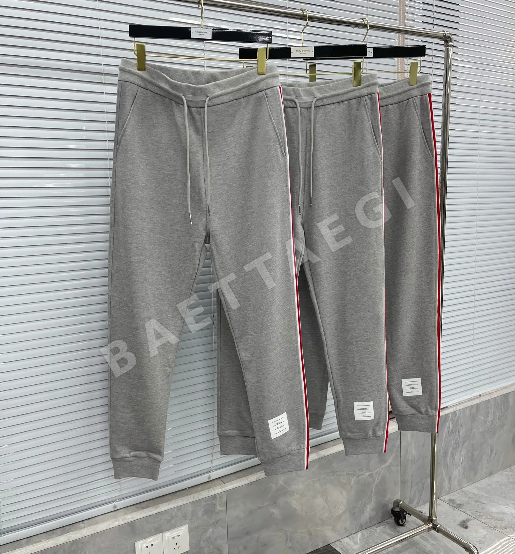 톰브라운 남성 바지 159531 Thom Browne Pants 상세 이미지 5