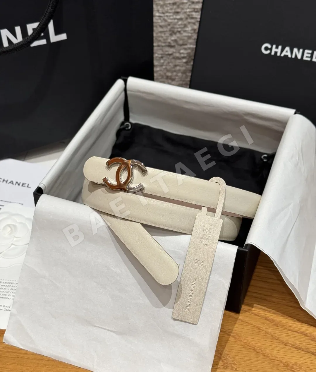 샤넬 타임리스 클래식 더블 C 양면 카프스킨 벨트 174146