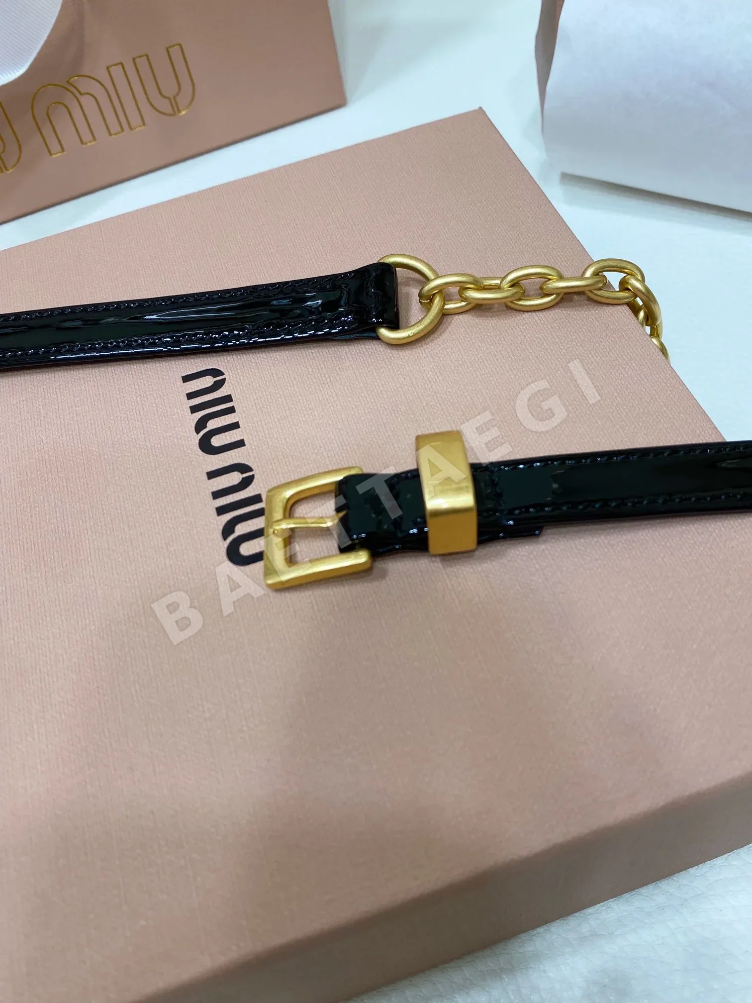 미우미우 메탈 체인 카프스킨 벨트 상세 이미지 6