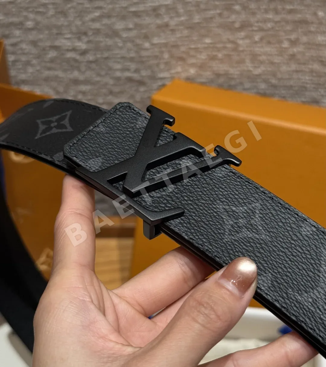 루이비통 셰이크 40mm 리버시블 벨트 상세 이미지 4