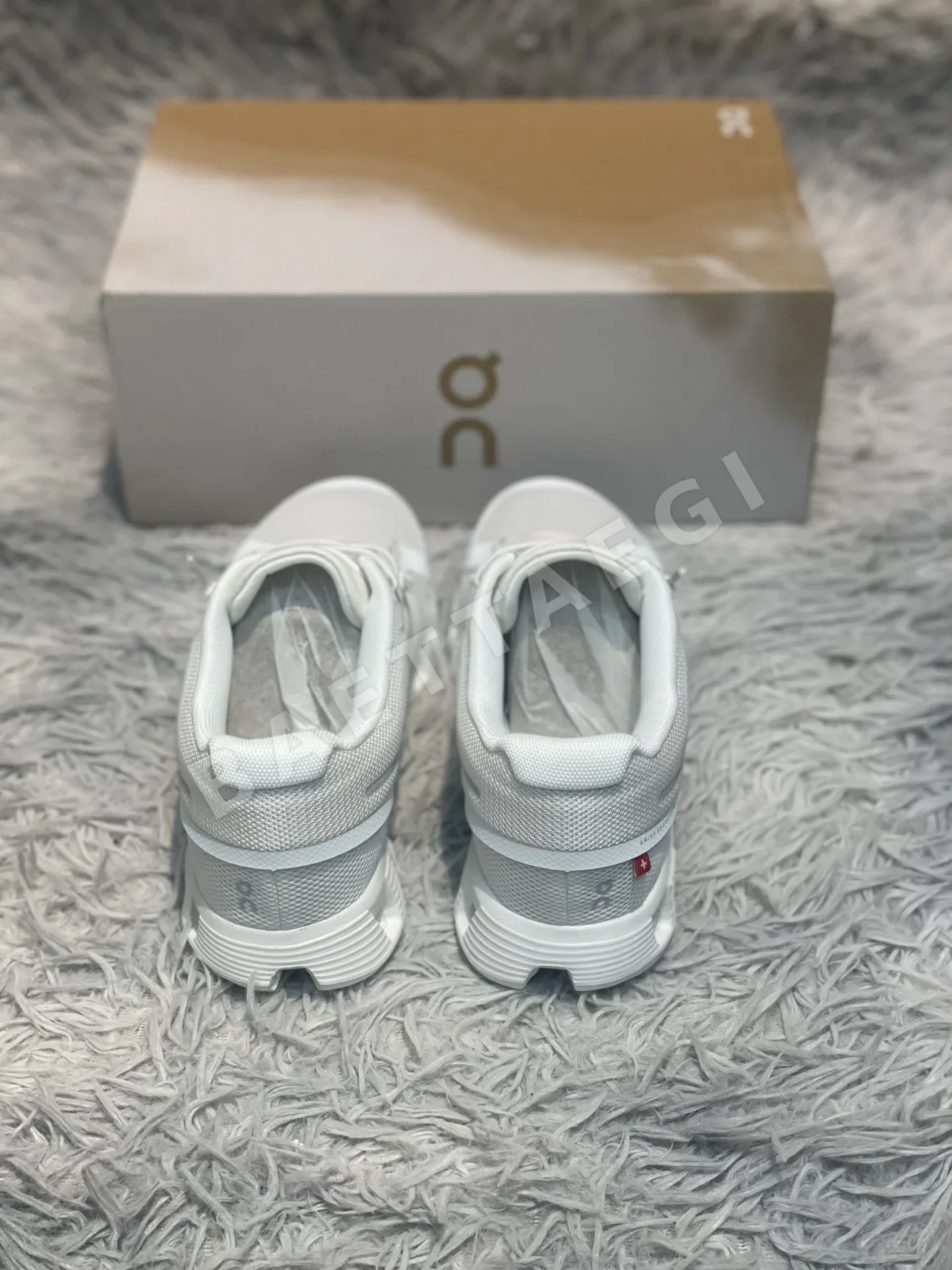 ON Run Cloud 6 남녀공용 경량 러닝화 상세 이미지 3