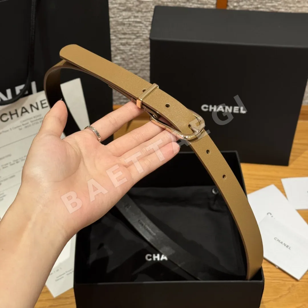 샤넬 U자형 버클 소가죽 여성 벨트 상세 이미지 3