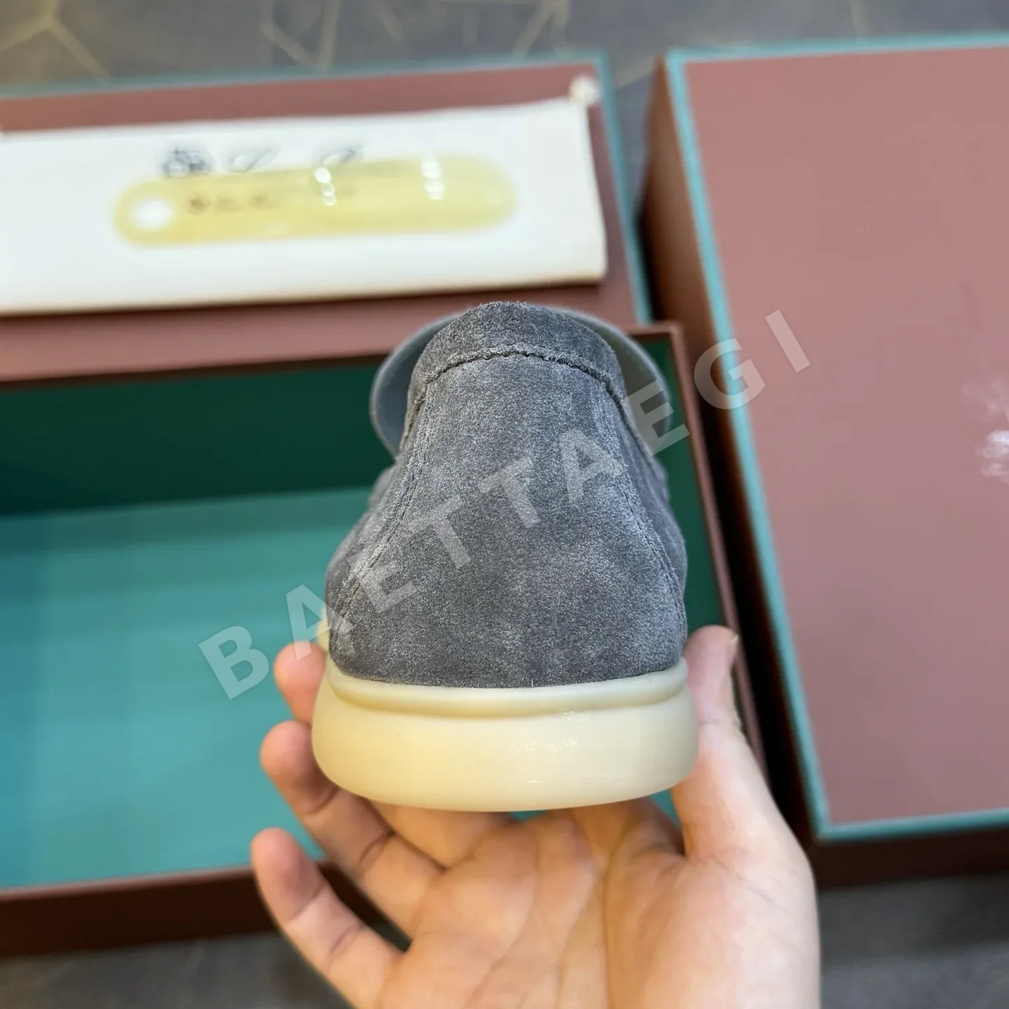 로로피아나 로퍼 스웨이드 상세 이미지 8