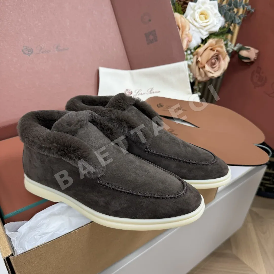 로로피아나 오픈 워크 퍼 161238