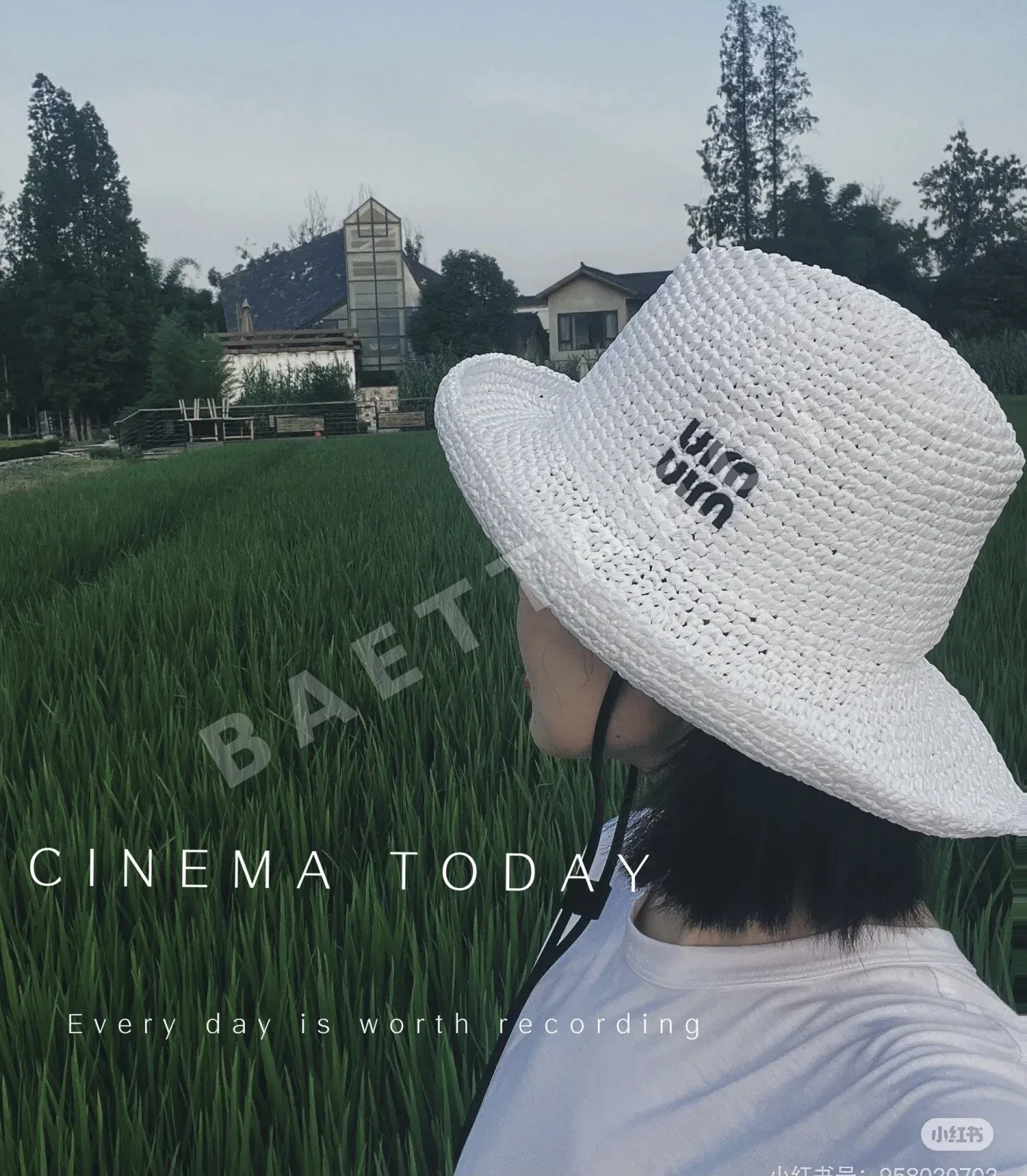 미우미우 자수 로고 밀짚모자 상세 이미지 10