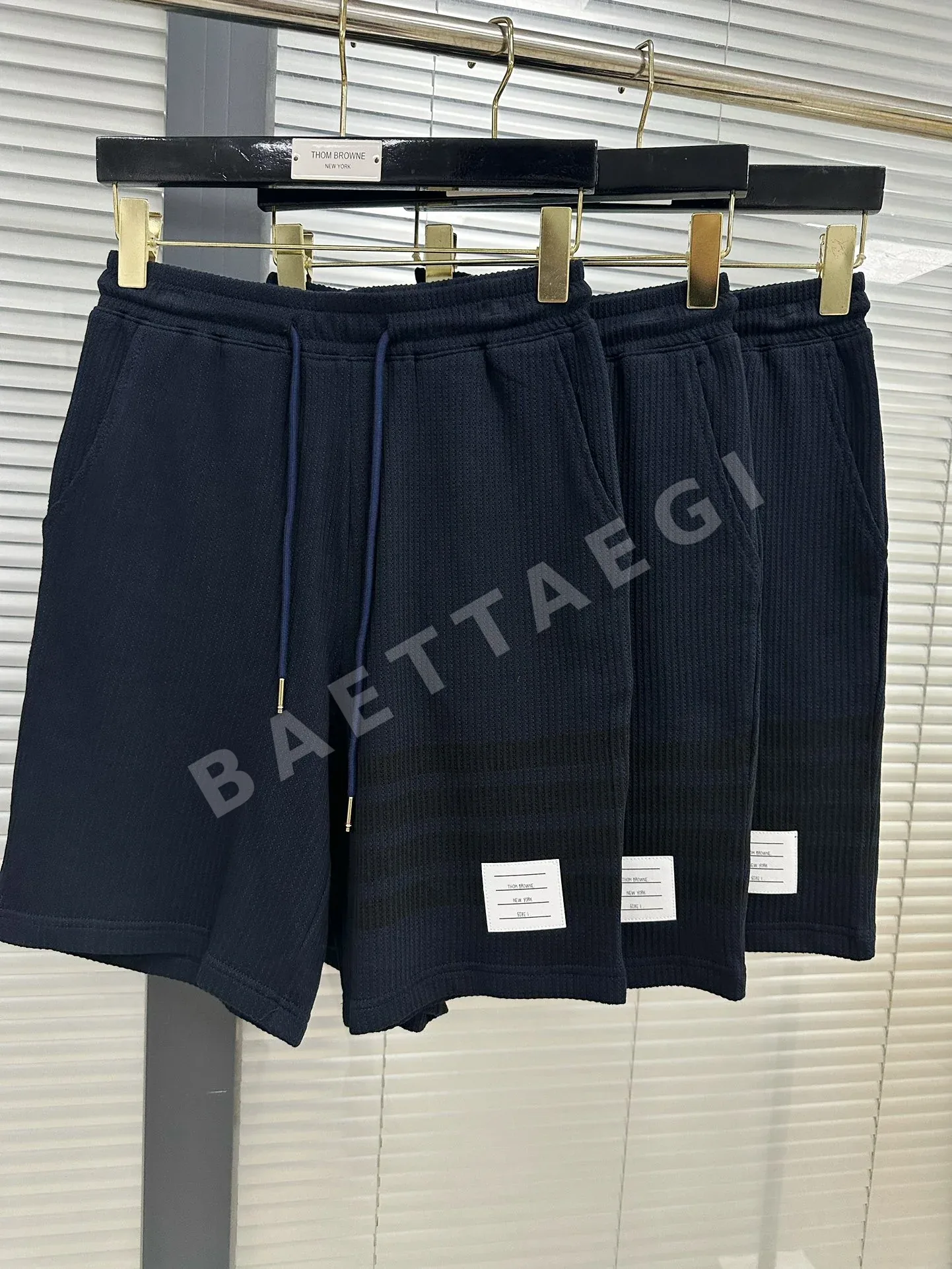 톰브라운 남성 니트 레플리카 46762 Thom Browne Shorts 상세 이미지 5