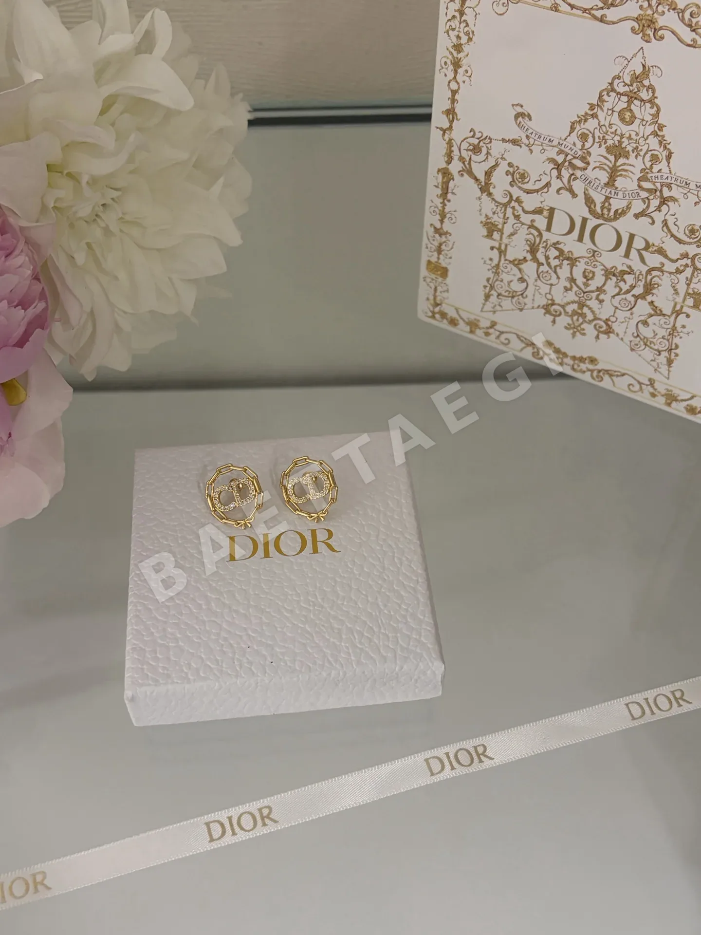 디올 CD 로고 골드 체인 귀걸이 상세 이미지 5
