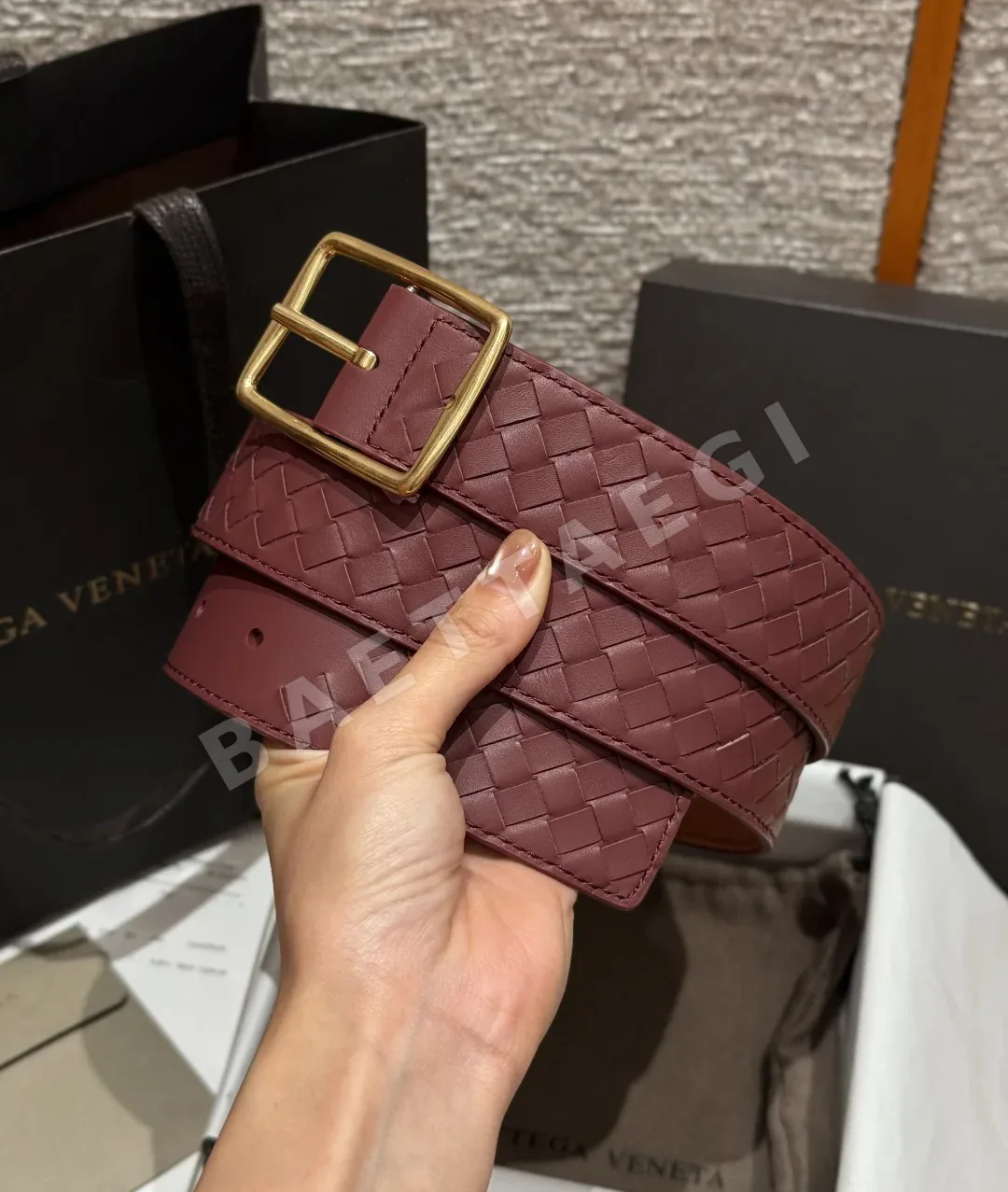 보테가베네타 인트레치아토 카프스킨 벨트 상세 이미지 2