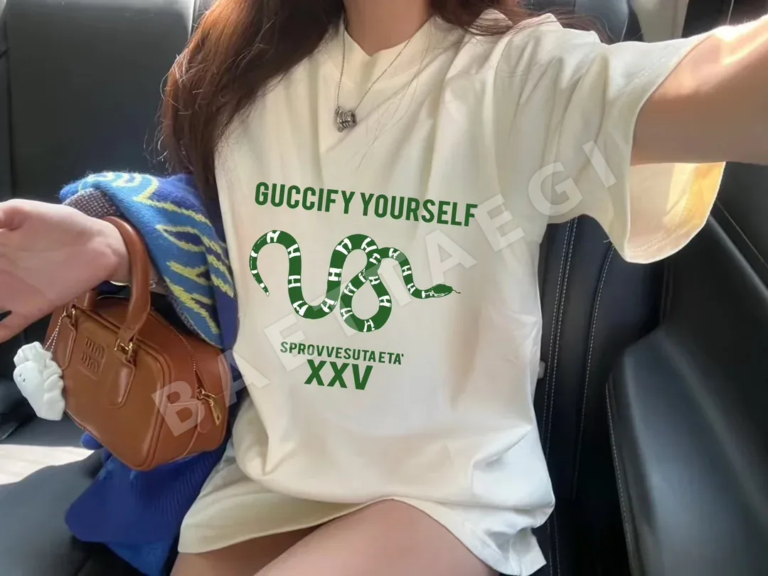 구찌 뱀의 해 여성 반팔 티셔츠 상세 이미지 2