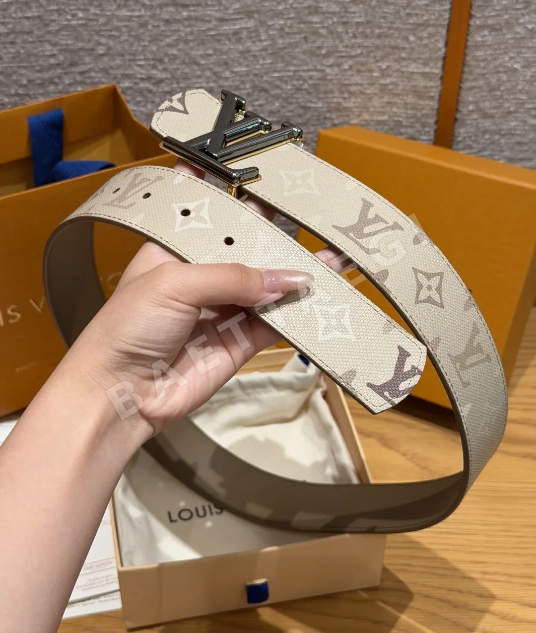 루이비통 디멘션 40mm 리버서블 벨트 상세 이미지 7
