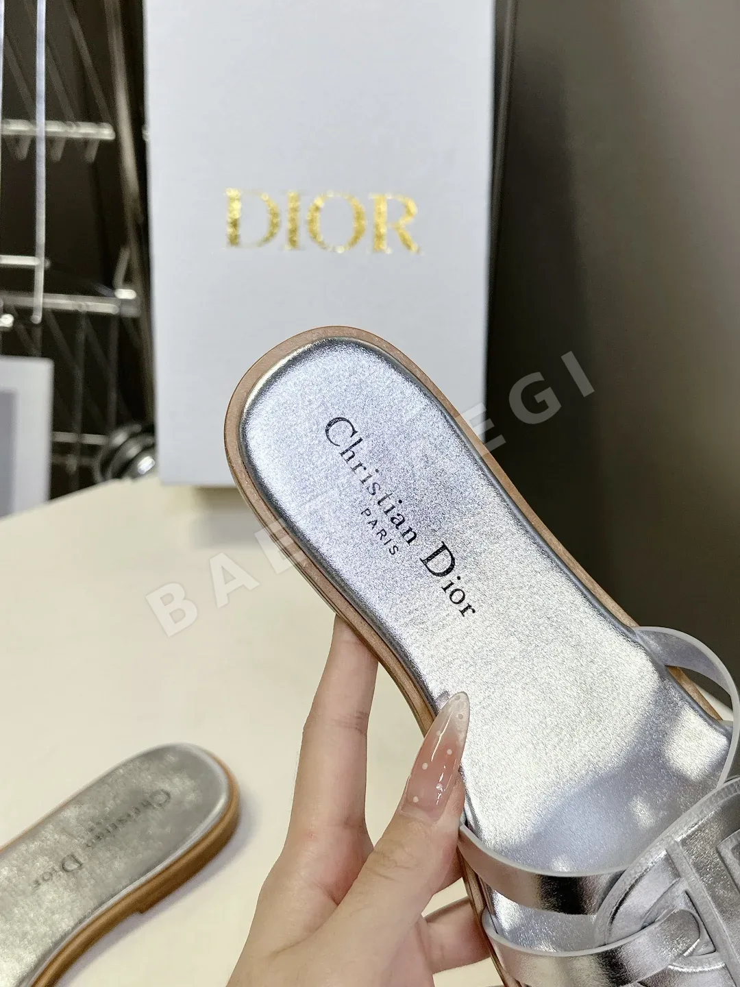 디올 CD 로고 슬리퍼 8700 상세 이미지 8