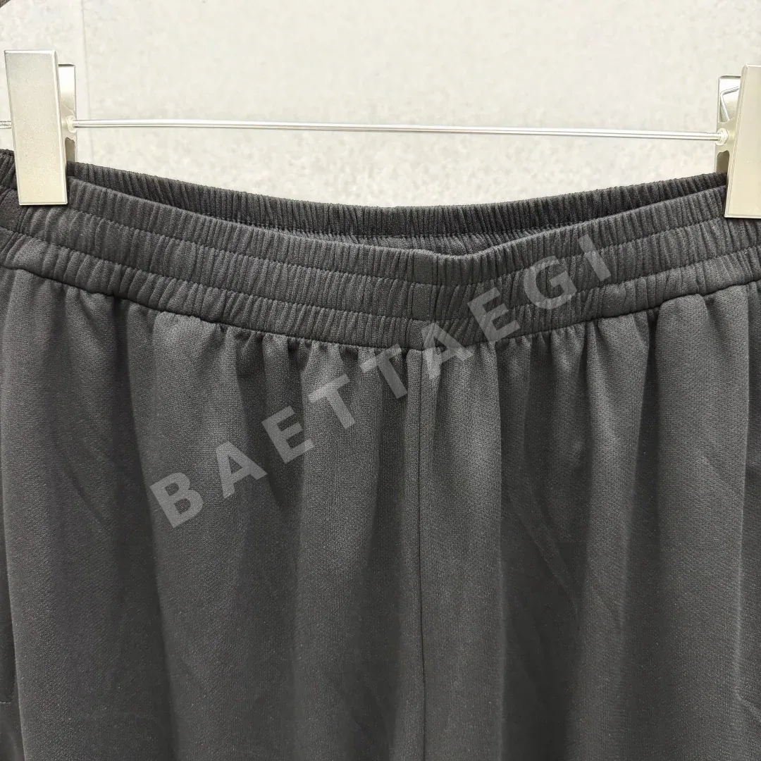 발렌시아가 루즈 풋볼 남성 반바지 상세 이미지 5