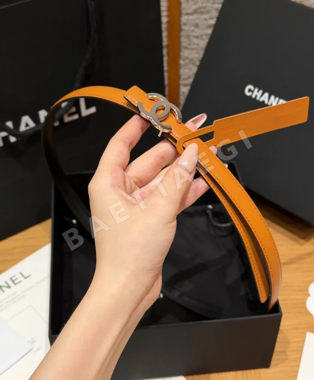 샤넬 더블 C 로고 가죽 벨트 상세 이미지 4