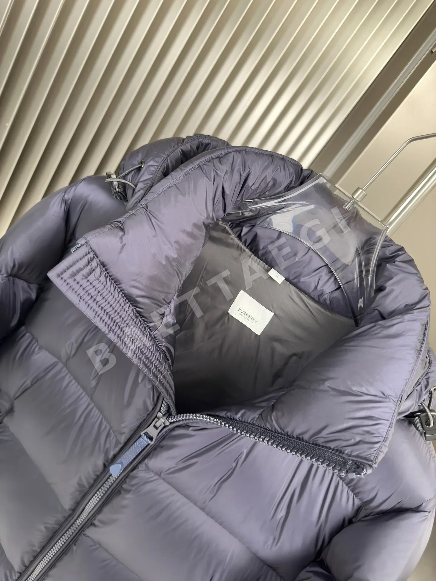 몽클레르 남성 다운 패딩 재킷 상세 이미지 5