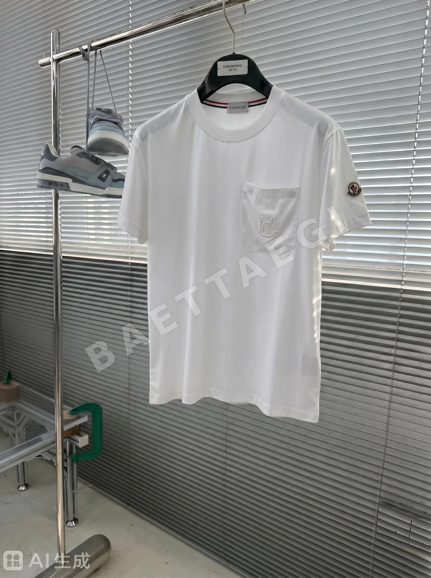 몽클레르 남성 크루넥 반팔 티셔츠 상세 이미지 1
